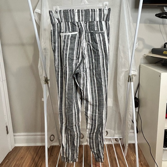 Aeropostale Pants - Picture 2 of 3